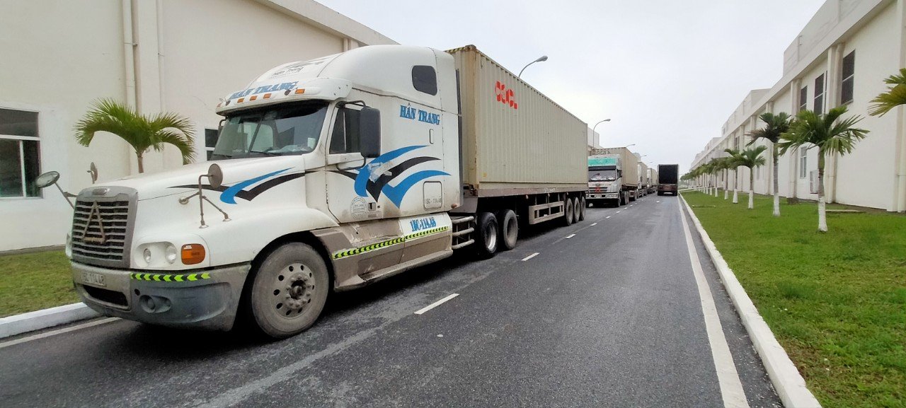 Vận chuyển hàng hóa đi Miền Nam - Vận tải Hân Trang